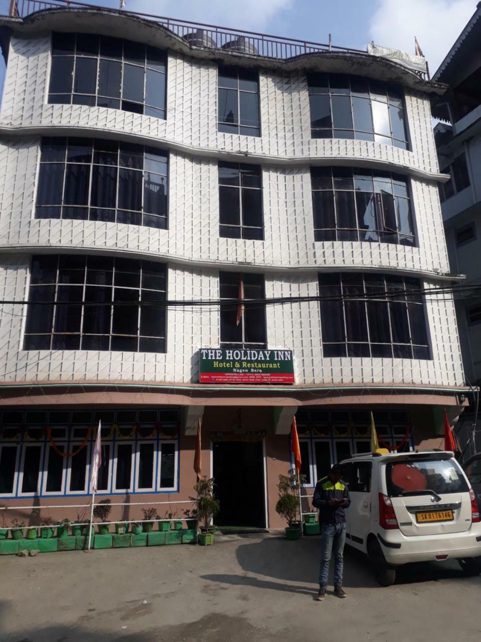 The Holiday Inn Pelling Exterior photo